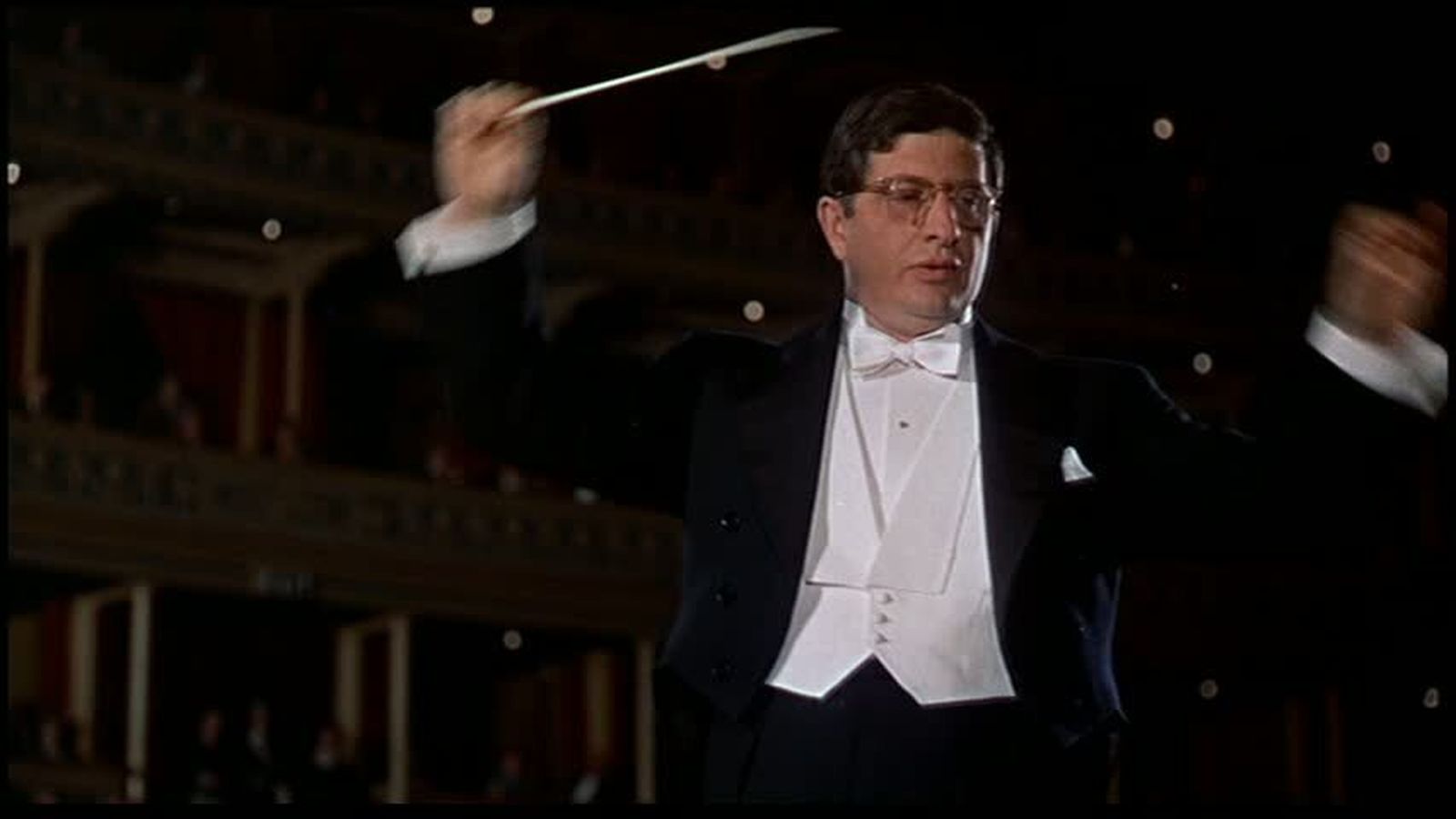 Bernard Herrmann, en una imagen de 'El hombre que sabía demasiado'.