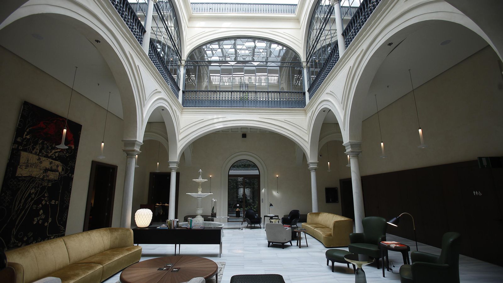 Interior del hotel Mercer, en la calle Castelar.