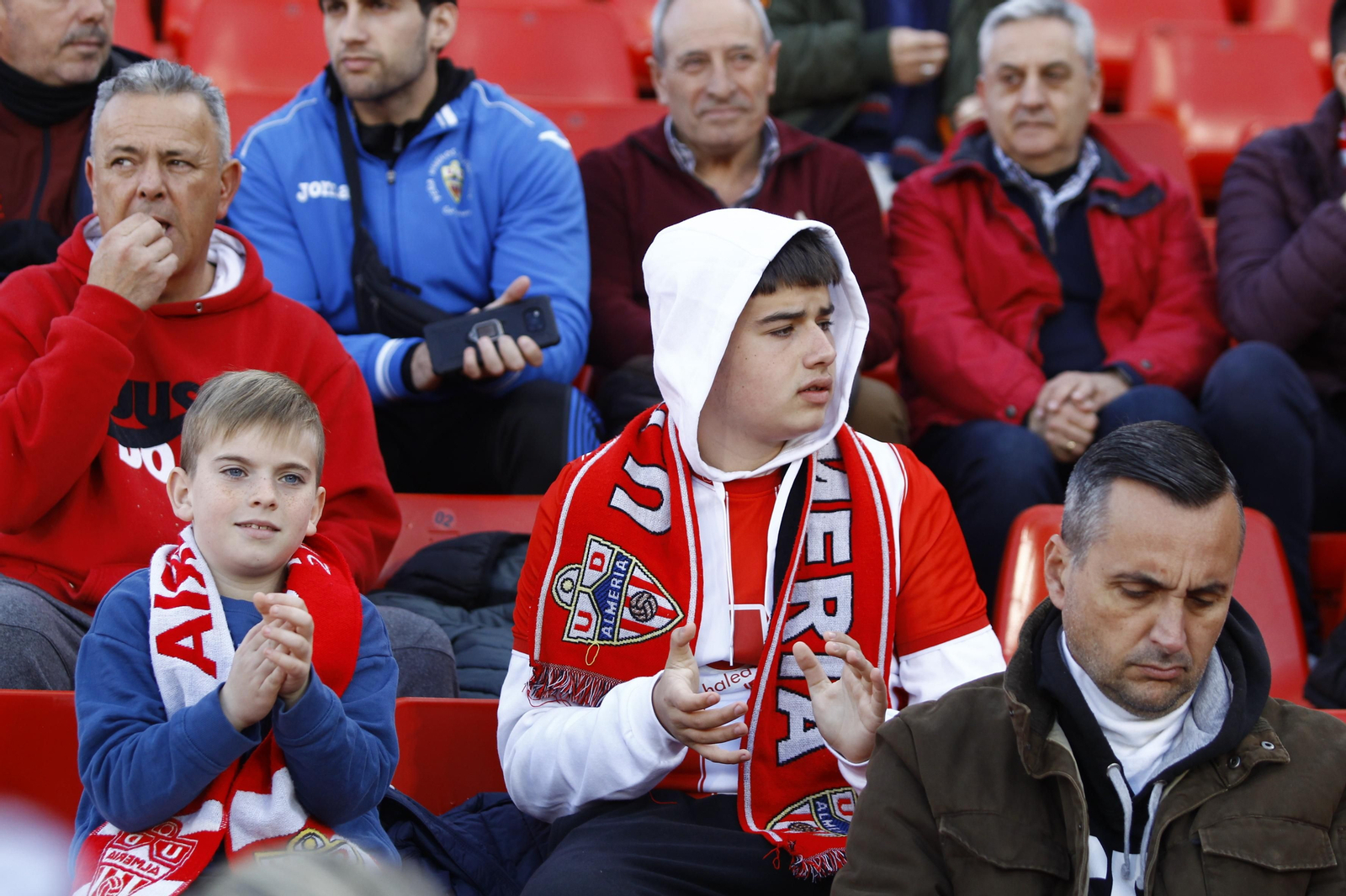 Imágenes de la victoria de la U.D. Almería ante el F.C. Barcelona