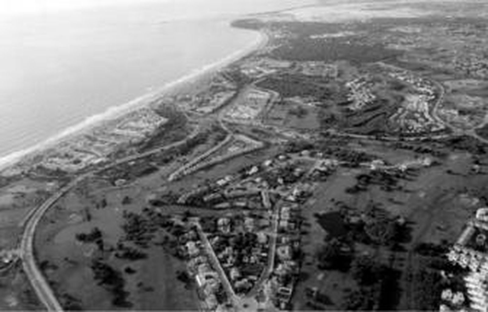Vista aérea de Novo Sancti Petri, la zona en la que se asentará el primer colegio privado.