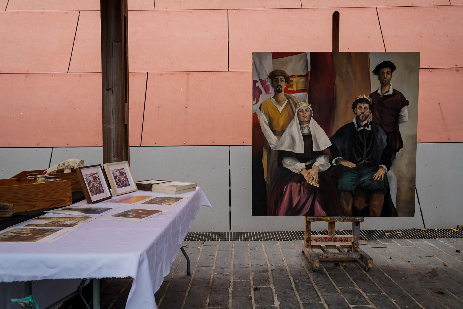 Imágenes de la visita guiada para dar a conocer las reformas realizadas en el Muelle de las Carabelas y su entorno