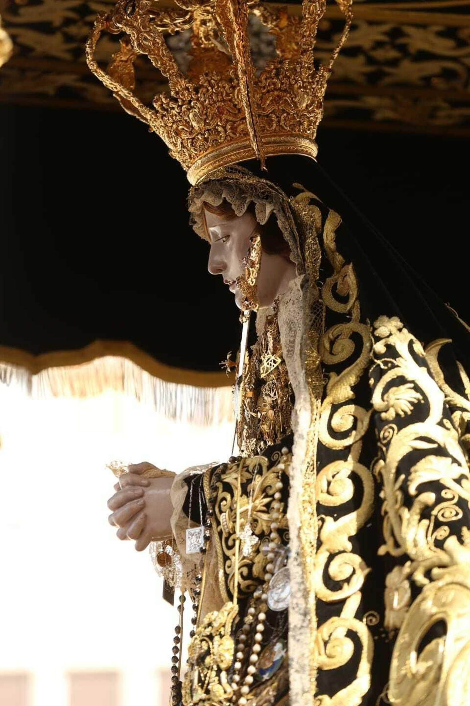 Las fotos de Dolores del Puente en el Lunes Santo en Málaga