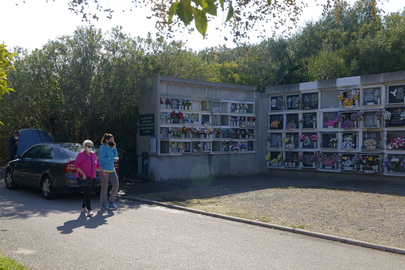 Fotos de los cementerios de Algeciras en el día de los difuntos