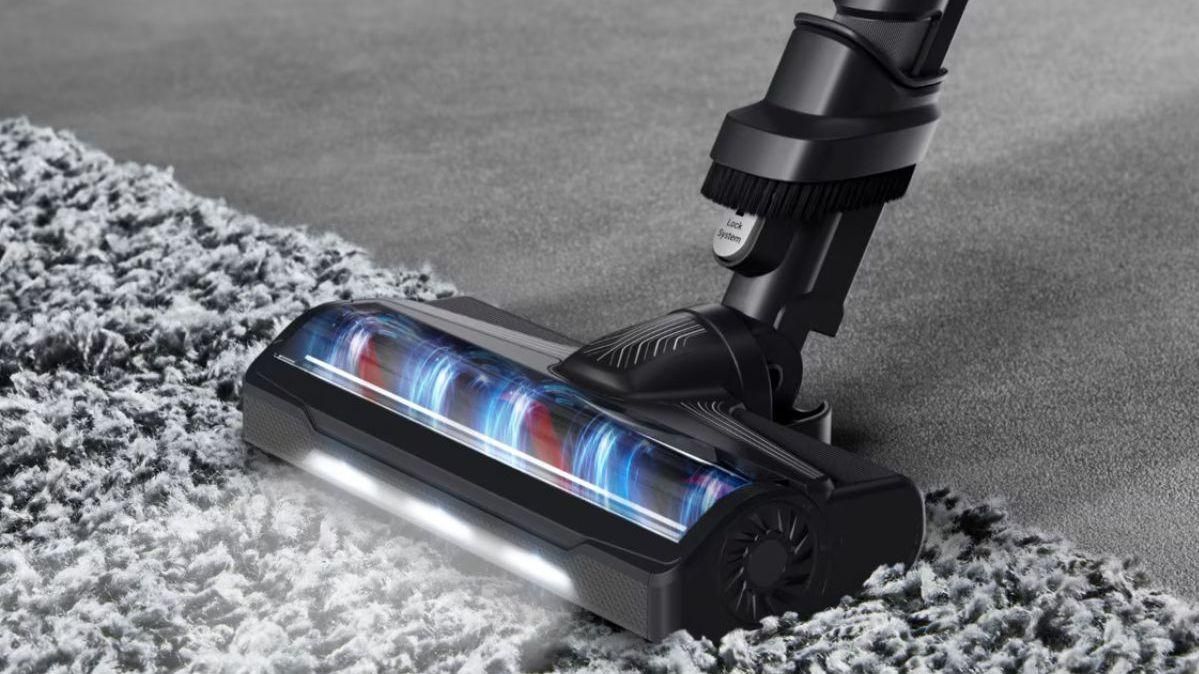 El Corte Inglés hunde el precio por el Black Friday de este aspirador escoba Rowenta que todo hogar necesita
