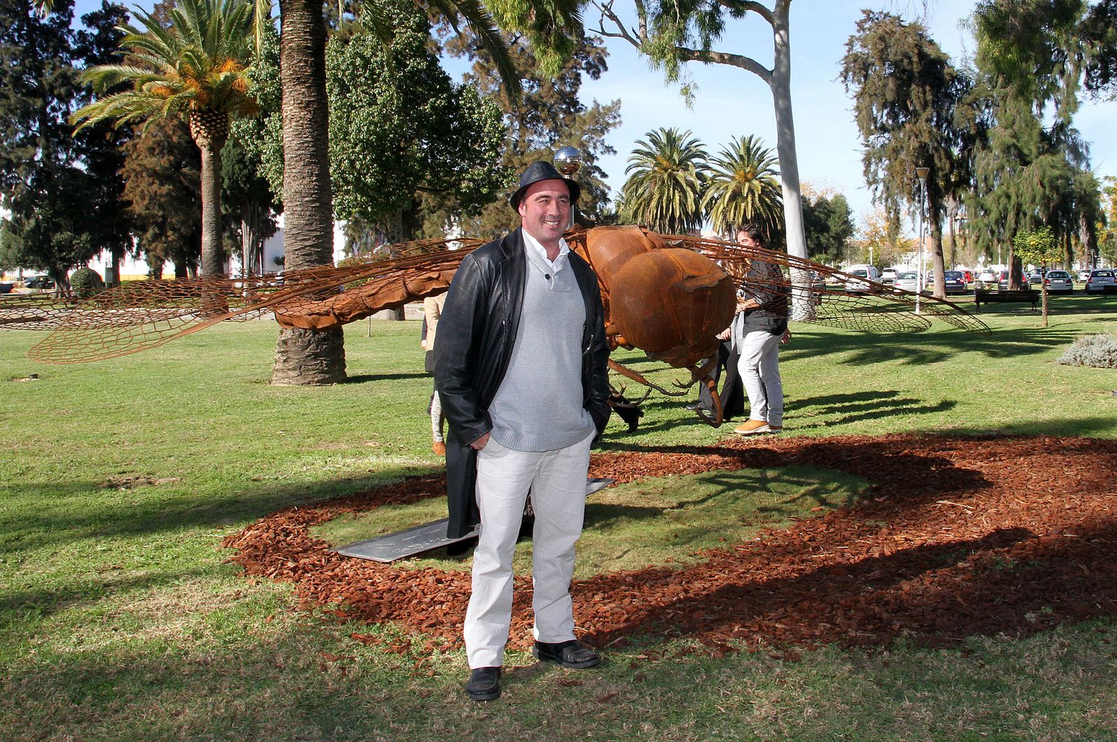 Inauguración de la escultura del artista onubense Víctor Pulido 'Imago', en imágenes