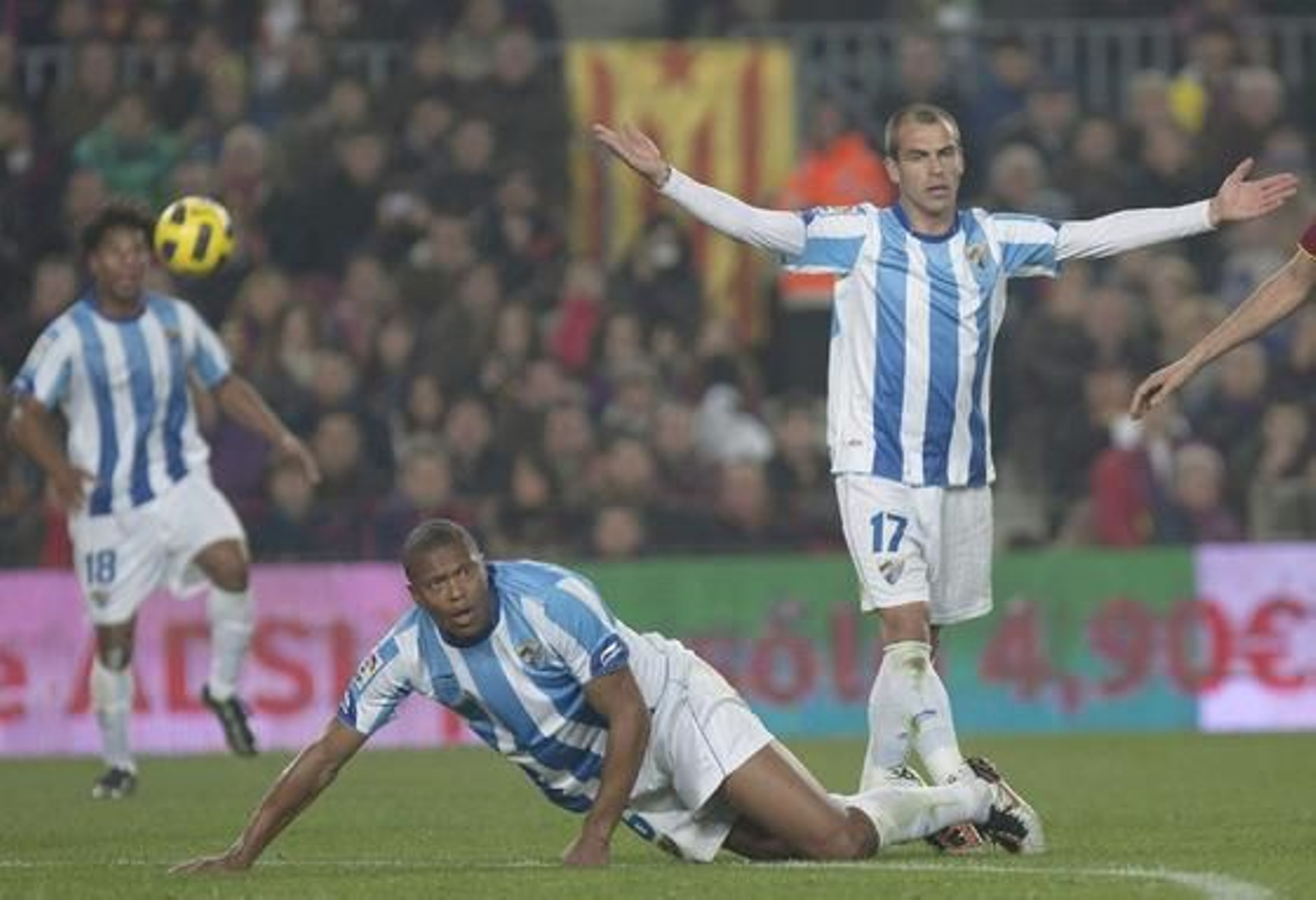 El Málaga se va goleado del Camp Nou ante una nueva exhibición del Barça (4-1). / EFE