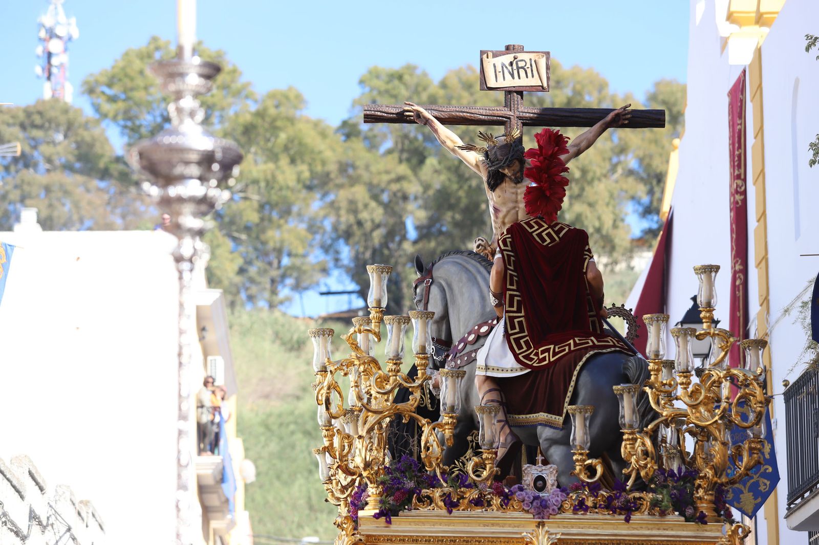 Imágenes de la procesión de la hermandad de la Lanzada de Huelva