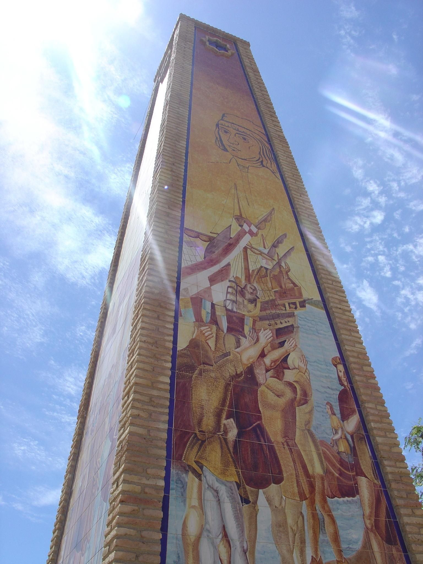 Obelisco de la partida de Colón.
