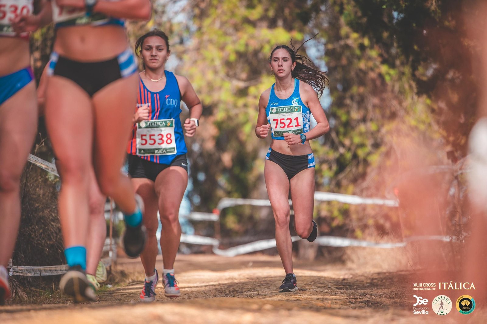 Búscate en las fotos del Cross de Itálica 2025 | 5