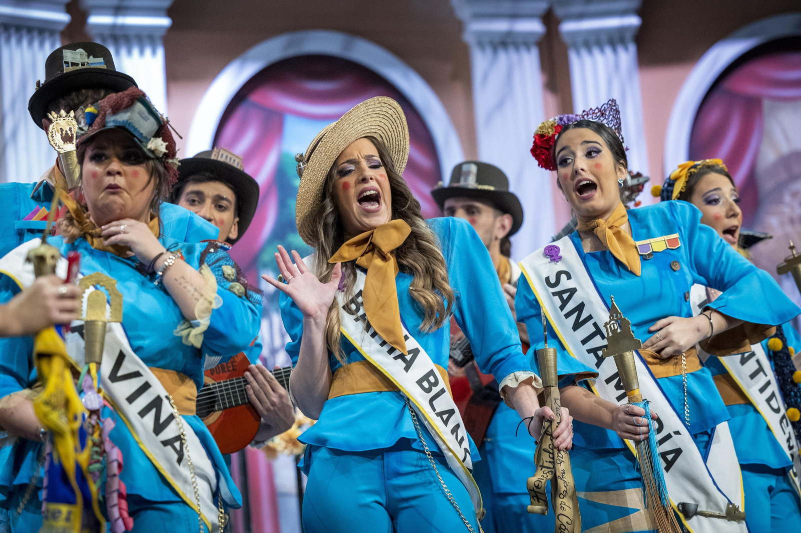 Comparsa 'El cantón independiente (que vivan las mujeres de Cai)'