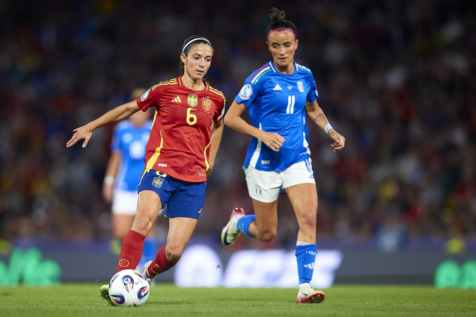 Las fotos del Italia - España de la Eurocopa femenina