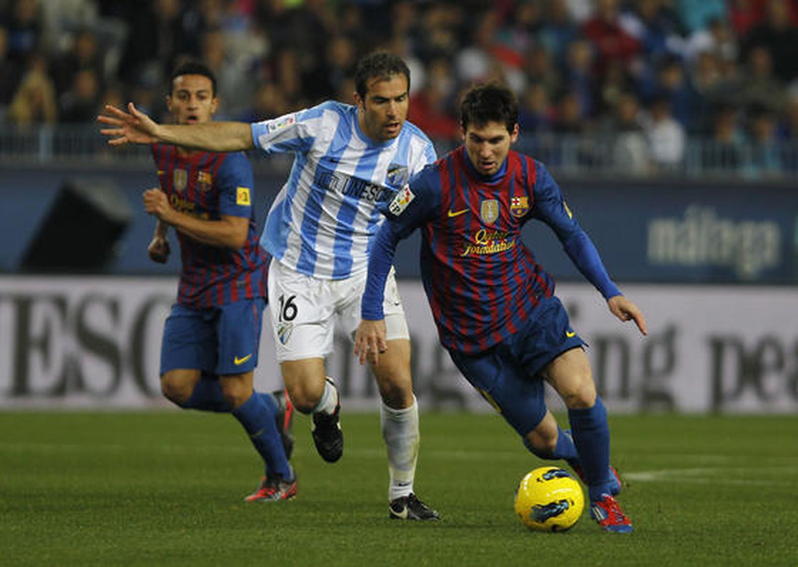 El Málaga es goleado en casa ante el Barcelona (1-4). / Sergio Camacho