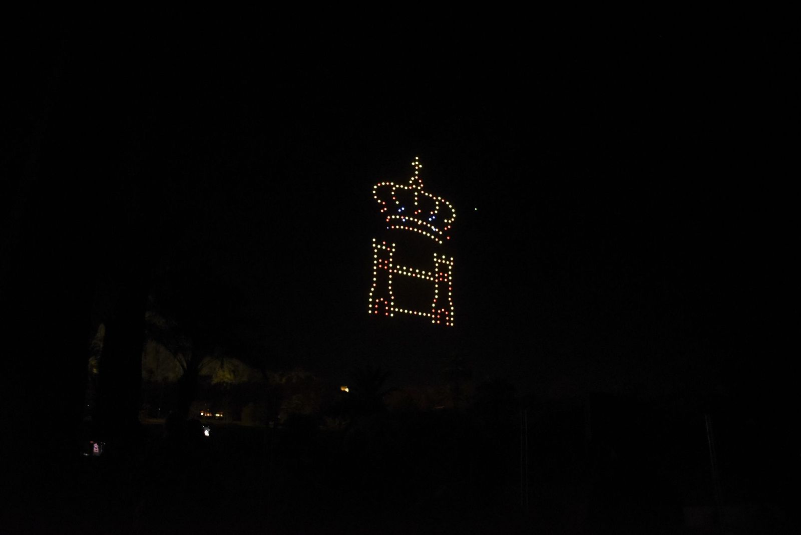 Fotos del espectáculo de Navidad con drones en La Línea