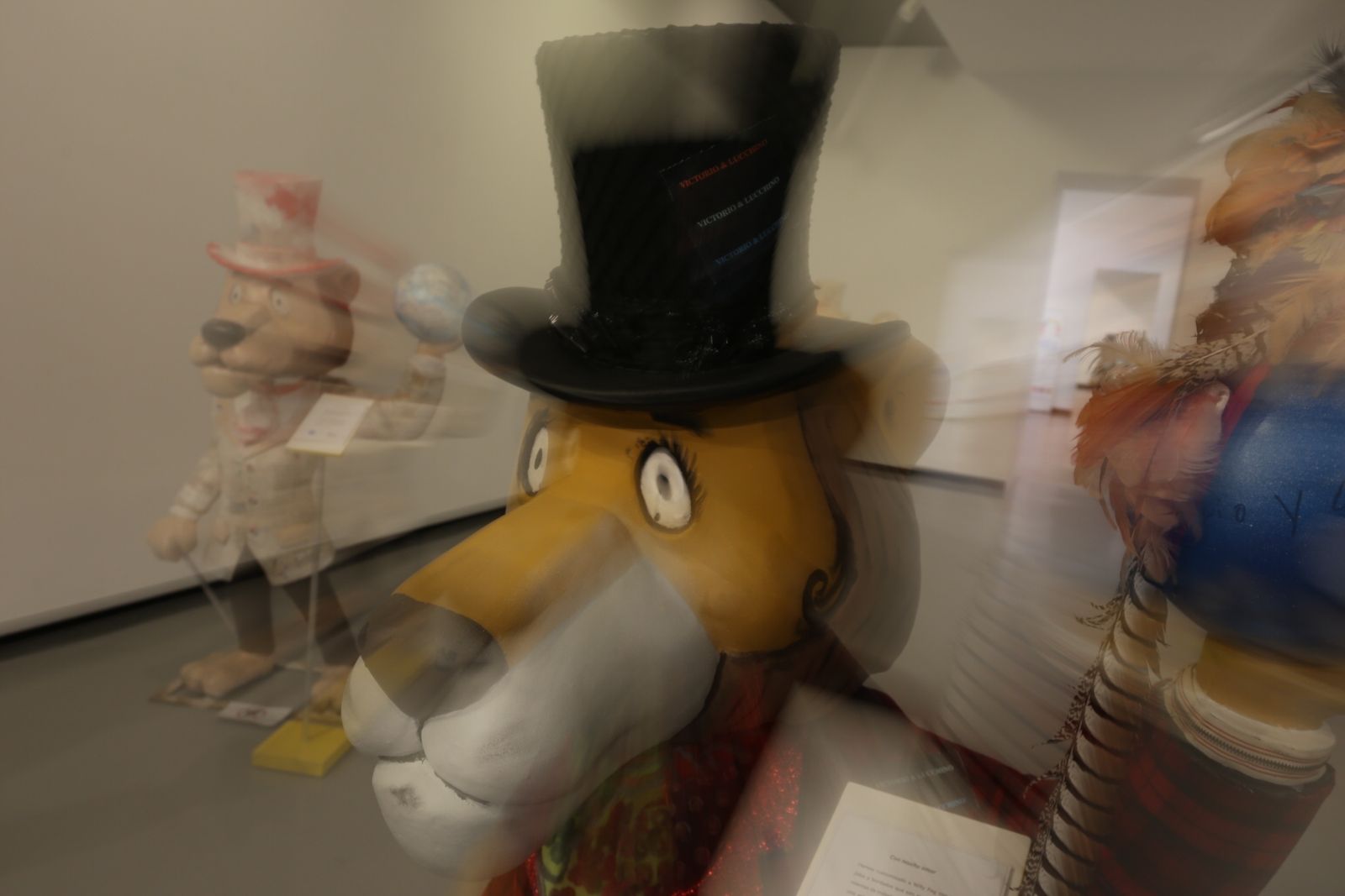 Las imágenes de la exposición 'La Vuelta de Willy Fog con Apadis'