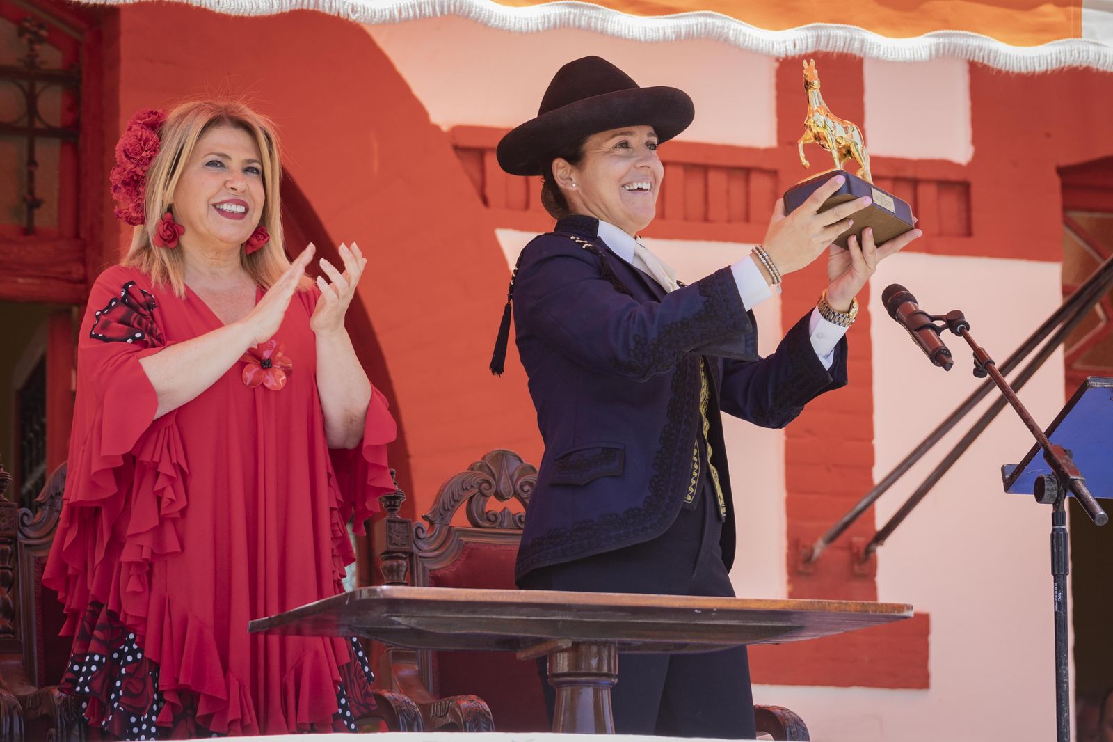 Belén Bautista recibe en Sementales el Caballo de Oro 2022