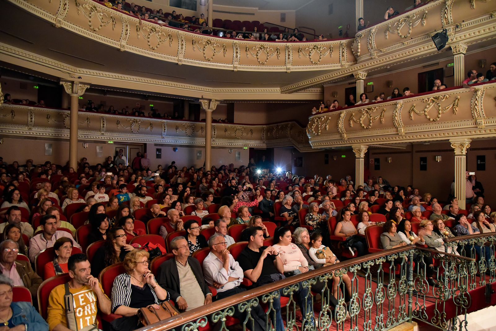 Imágenes de las actividades fin de curso en Cultura en los Barrios
