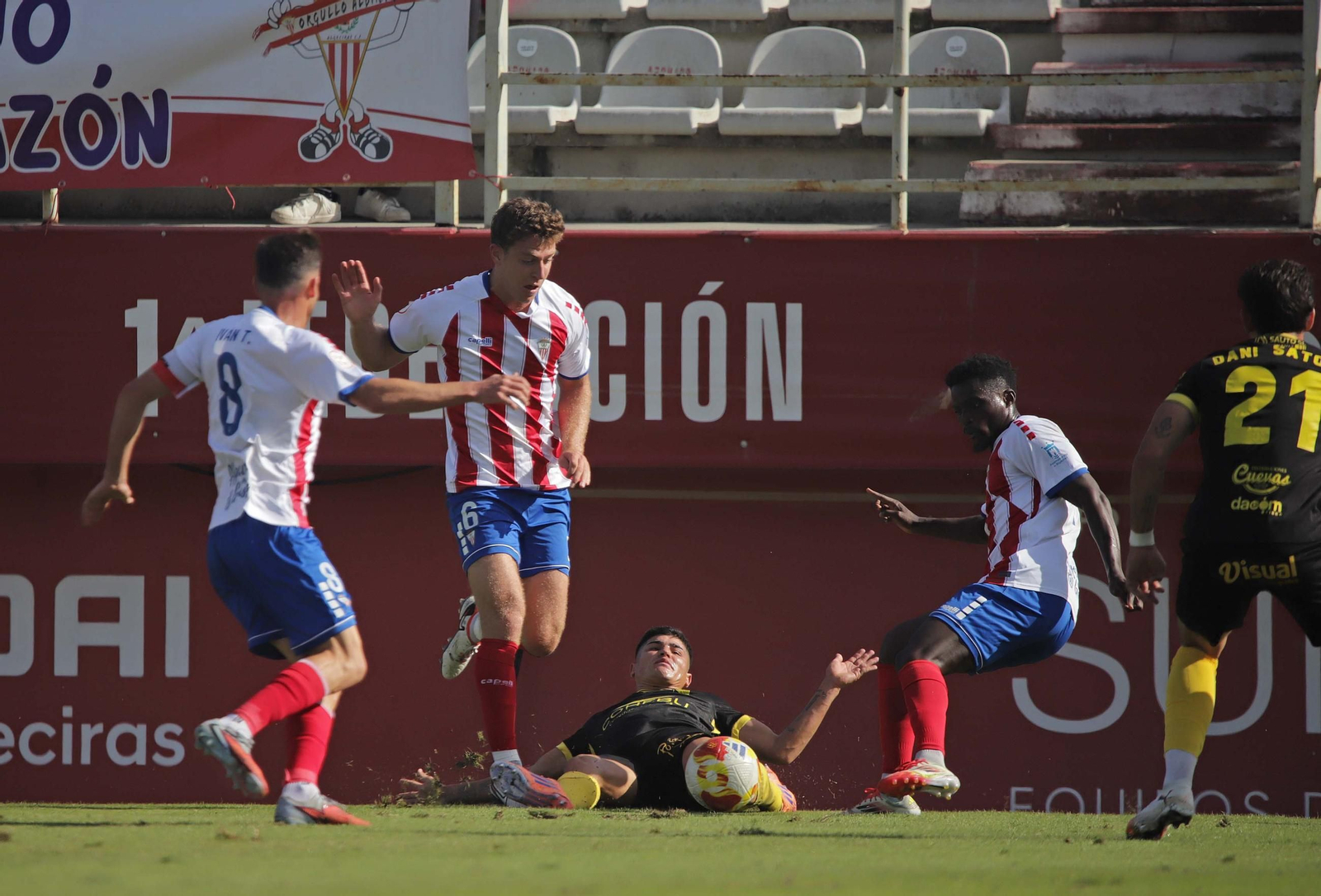 Las mejores fotos del Algeciras - Sanluqueño de Primera Federación
