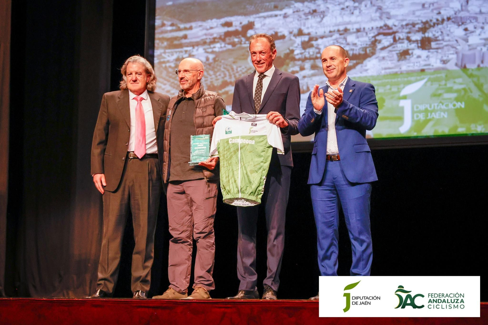 Fiesta fin de temporada del ciclismo jiennense en Martos, en imágenes