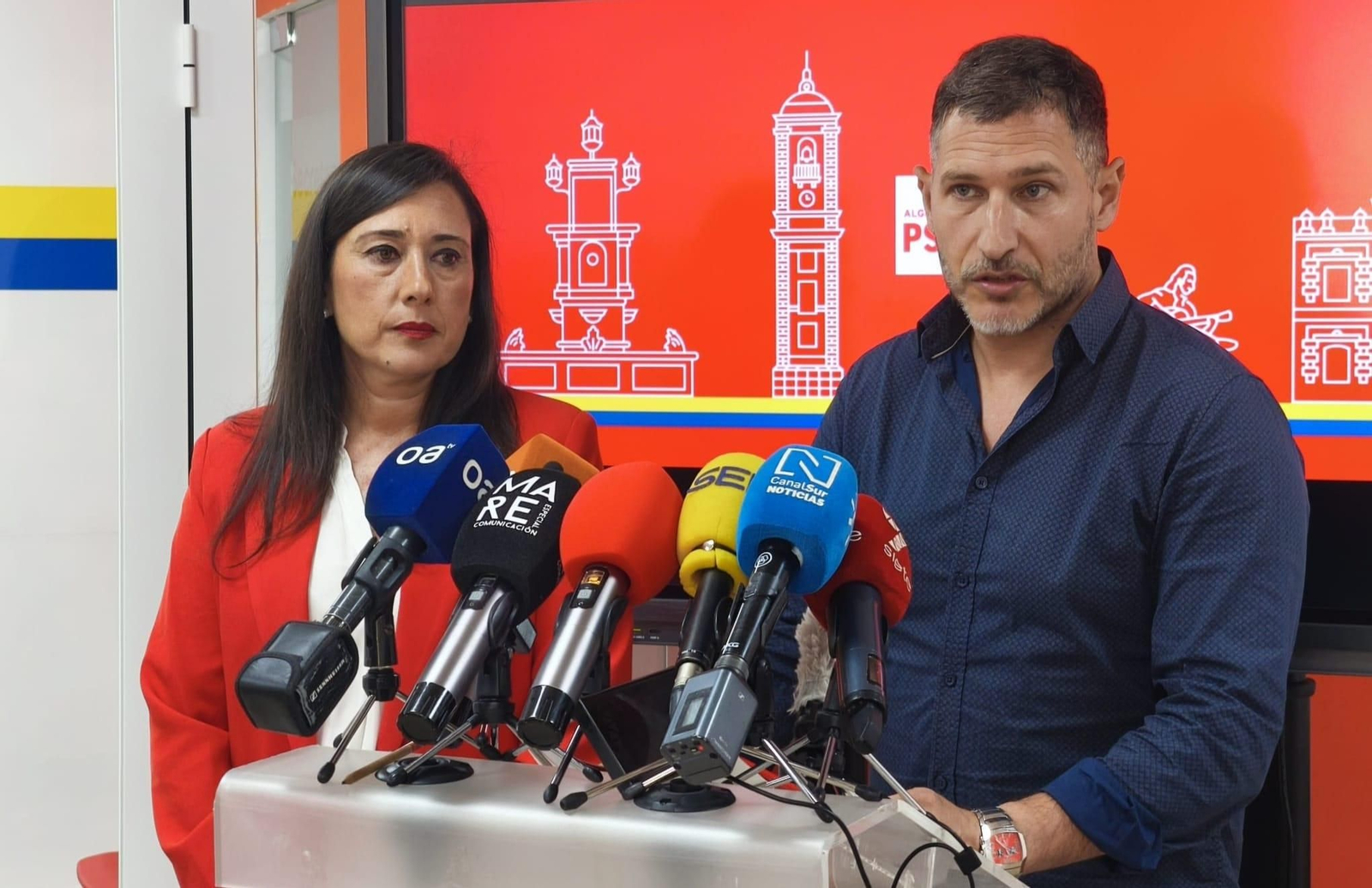 Fran Fernández junto a Rocío Arrabal, este jueves 21 de agosto.