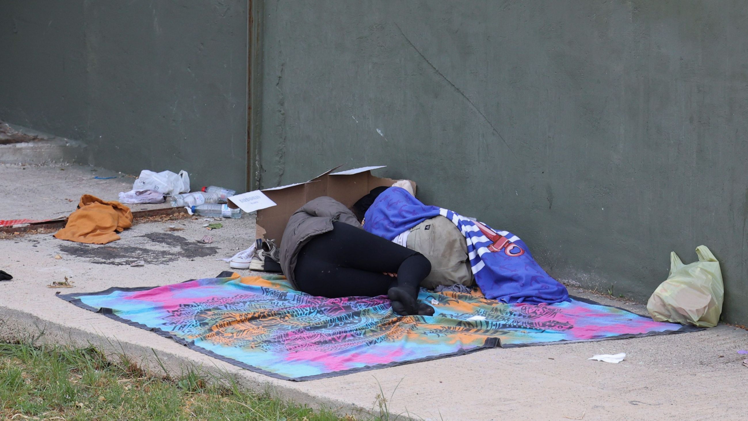 Más de 100 personas llevan una década viviendo en la calle en Málaga