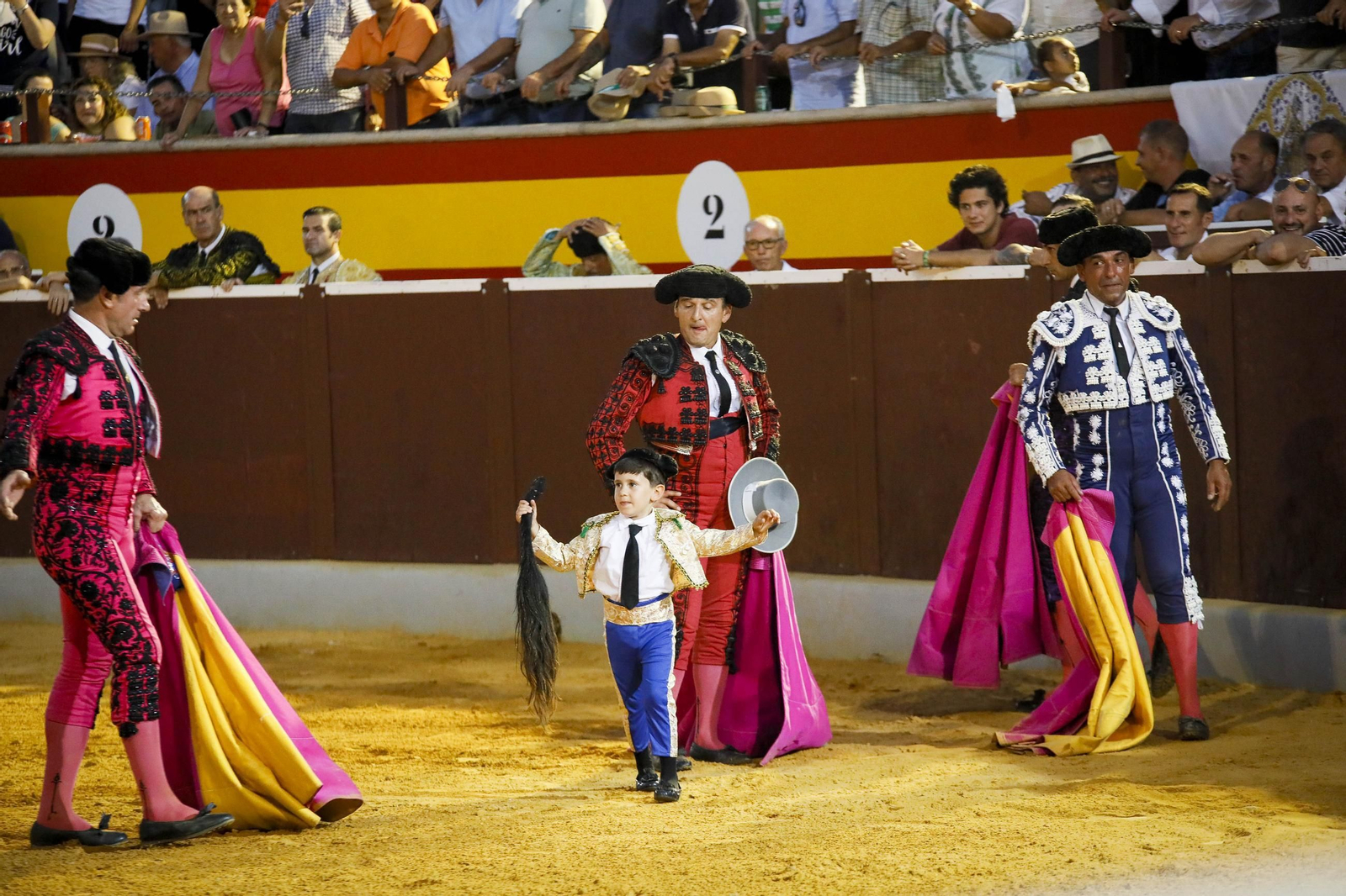 Corrida de toros Berja con un toro indultado, en imágenes