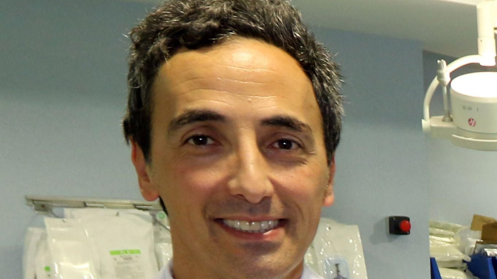 El doctor Antonio Estebán El doctor Antonio Estebán