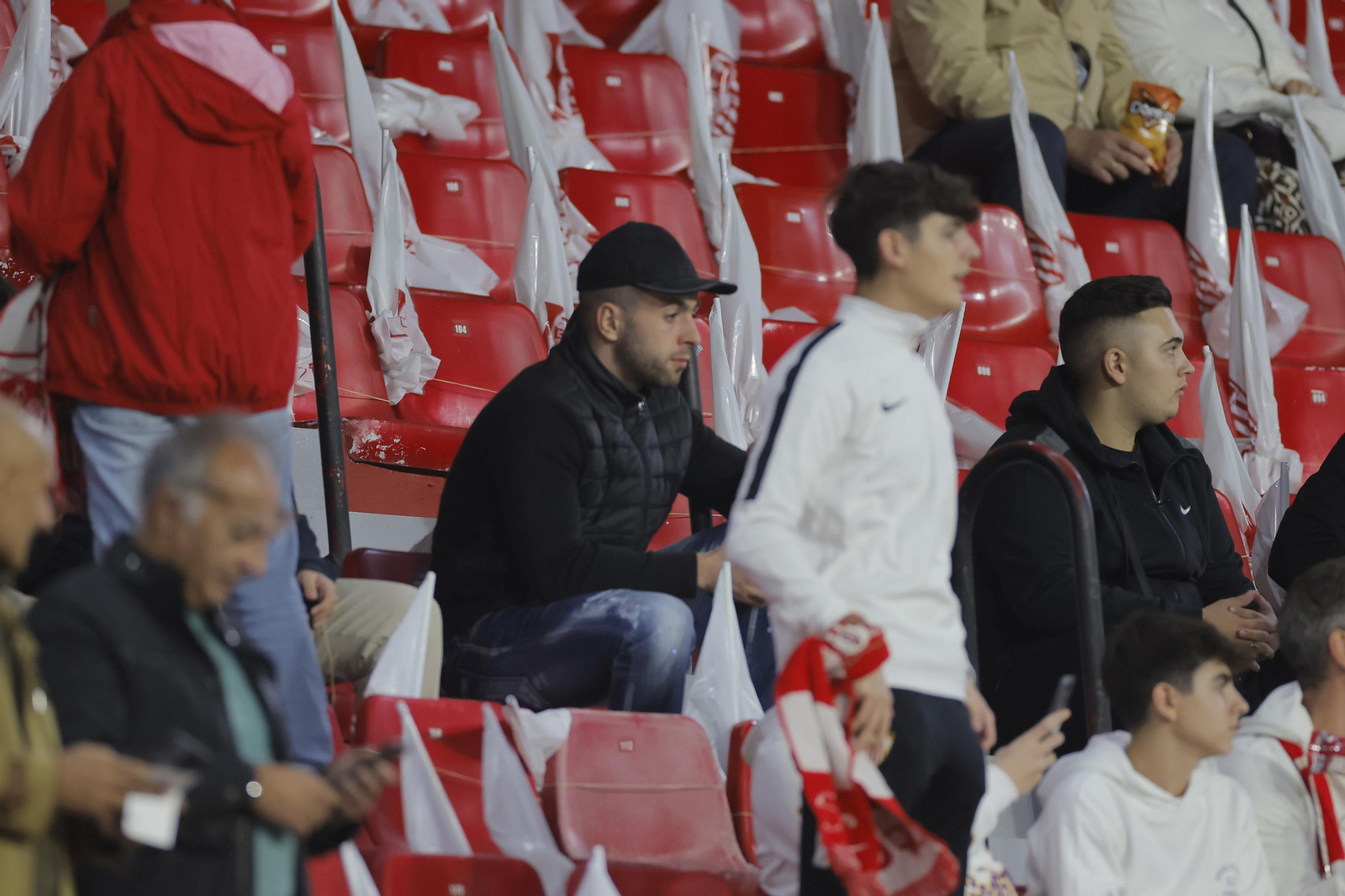 Búscate en las fotos del Sevilla-Arsenal
