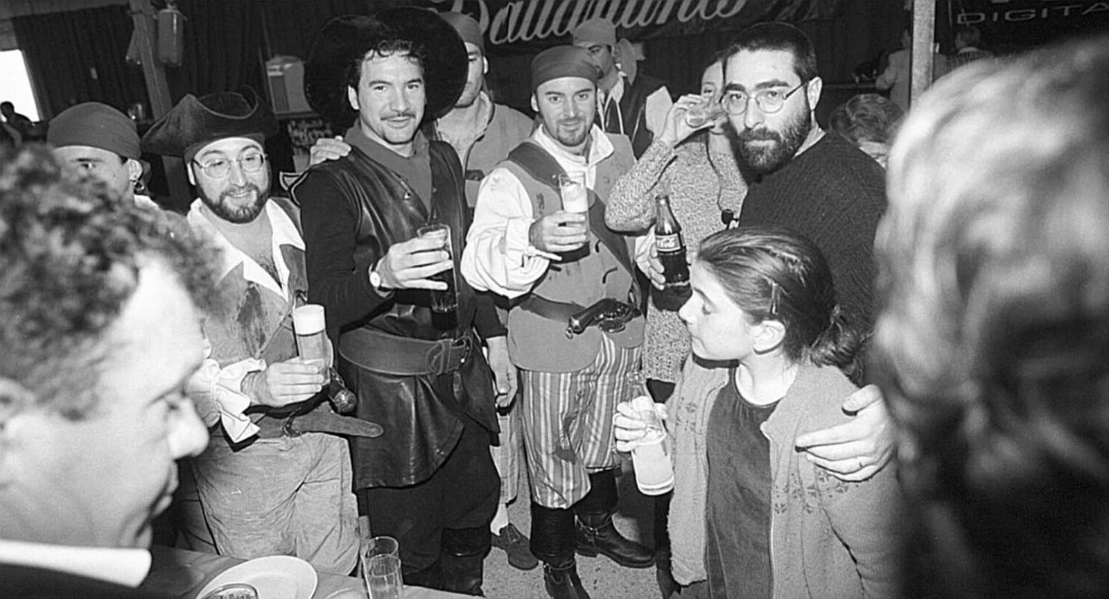 Un momento del homenaje al Comparsista.