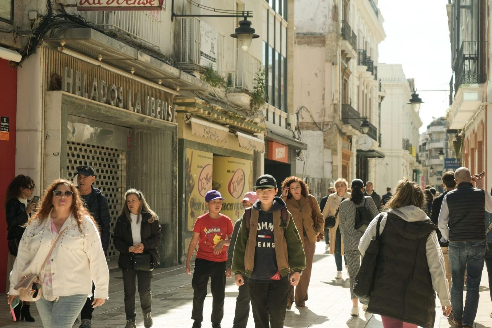 Imágenes del lunes 14 de abril en Huelva