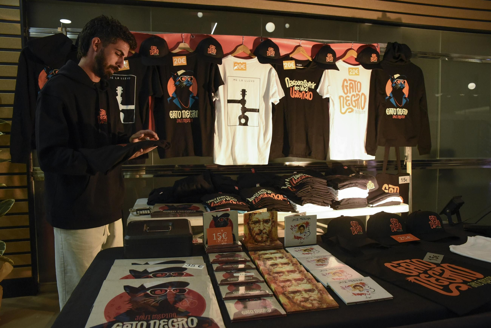 Fotos del concierto de Javi Medina en La Línea