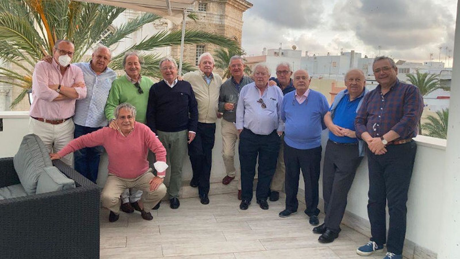 Jose María Otero, Juan Ramón Cirici, Pepe Vázquez, Benito Moral, Nacho García-Agulló, Juan Sanlés, Juan Lamet, Juan Quiñones, Antonio Grimaldi, Valentín Lasanta, Francisco Orgambides y Pepe Bote.