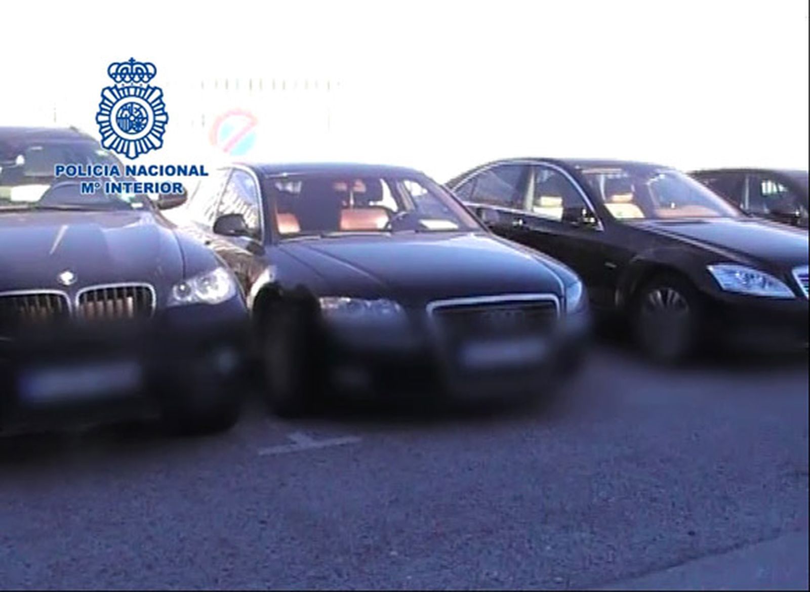 Detenidos los responsables de una red de tráfico ilícito de coches de gama alta