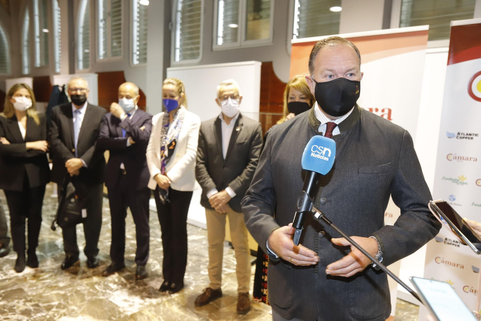 Imágenes de las jornadas del encuentro ‘Pasado, presente y futuro de la Minería Metálica en Huelva’,  en las cocheras del Puerto