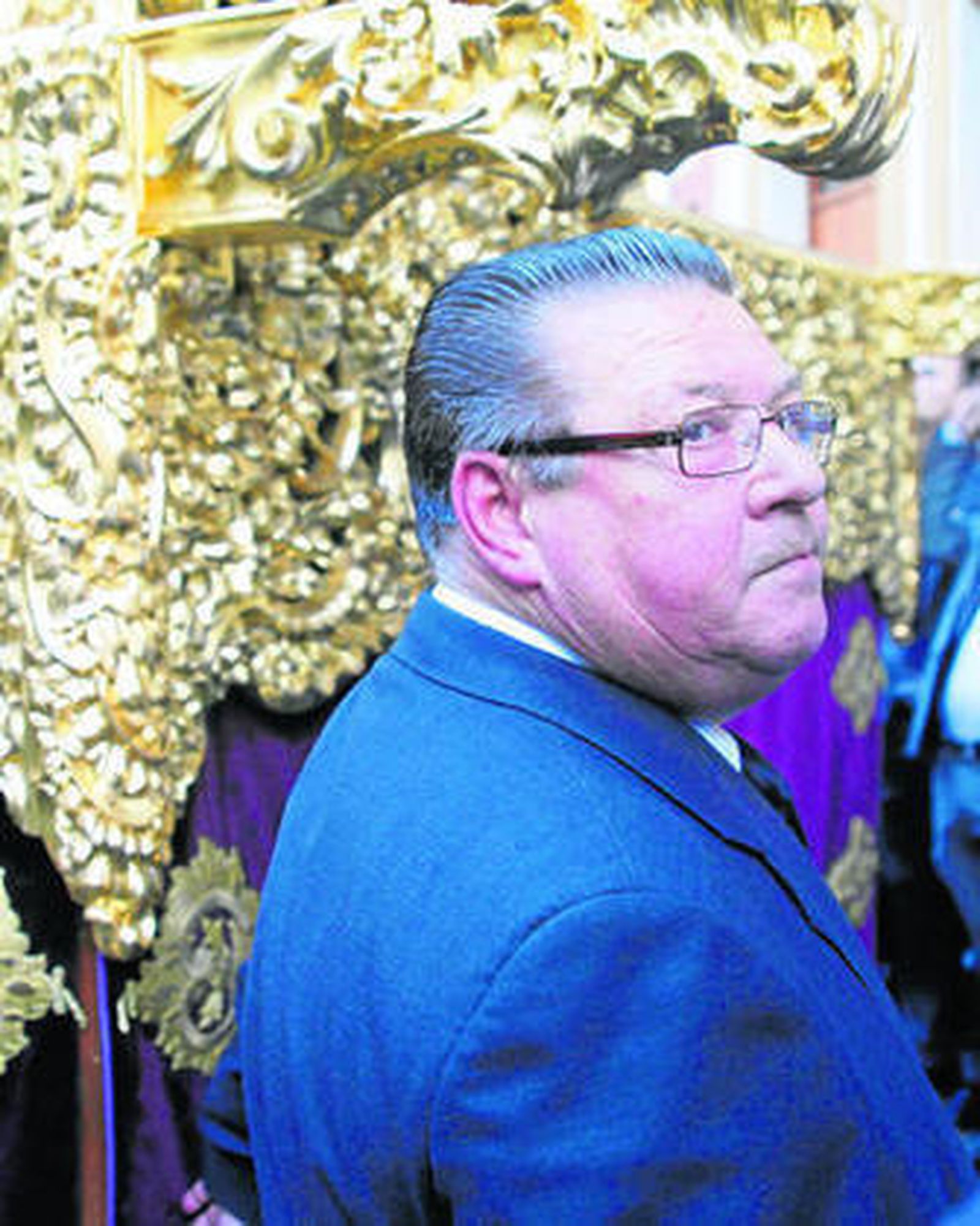 El capataz Manuel Villanueva mandando el paso del Desprecio de Herodes de La Amargura de Sevilla.