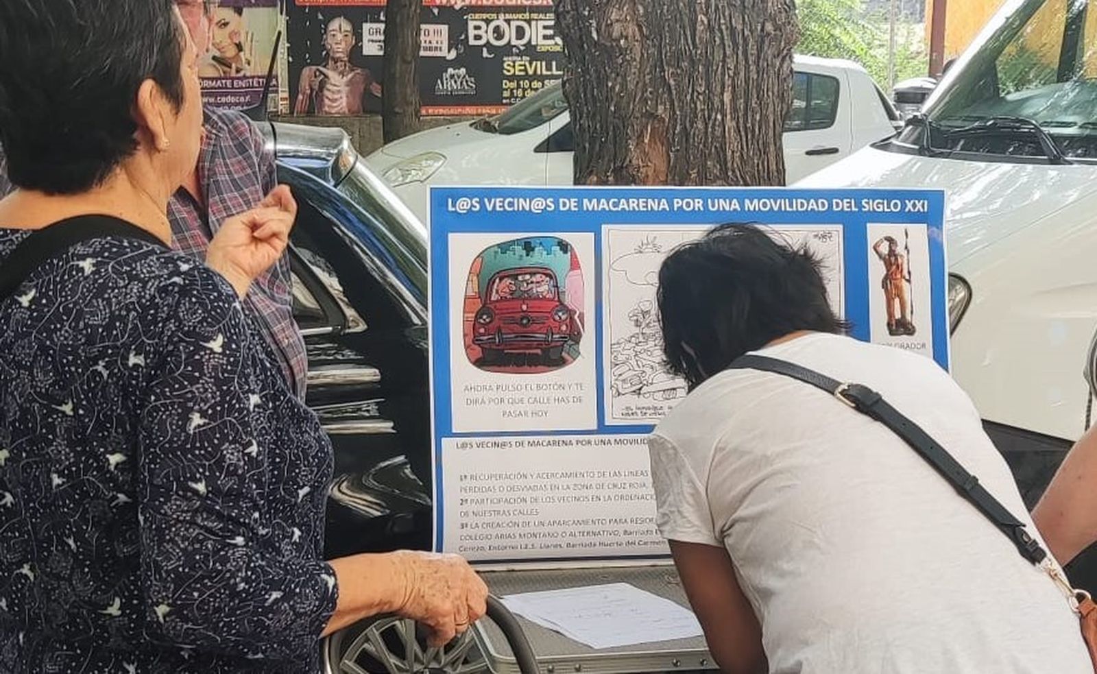 Este lunes se inició la recogida de firmas en la Macarena.