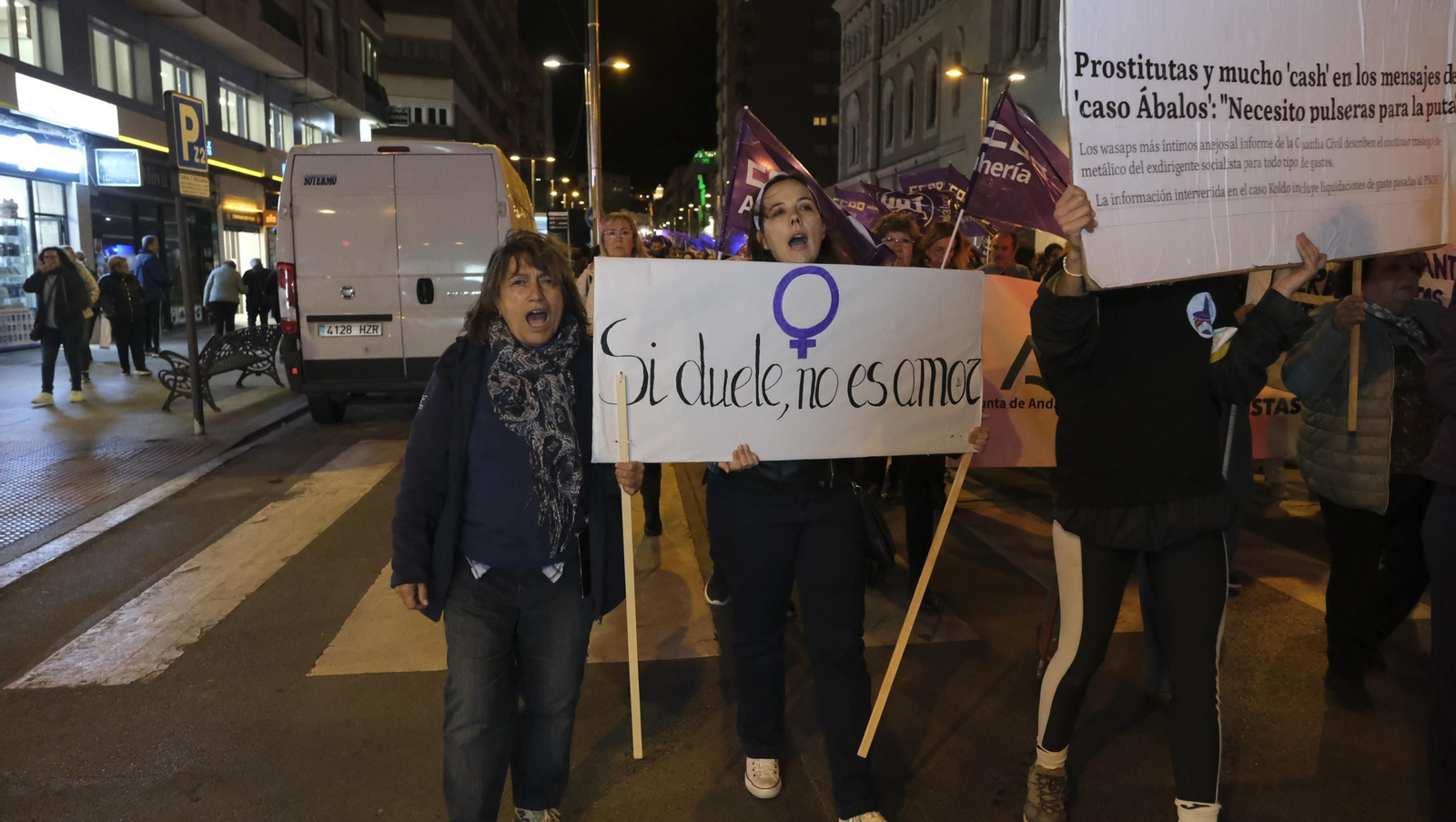 Fotografías de la manifestación del 25-N por la violencia de género, en Almería