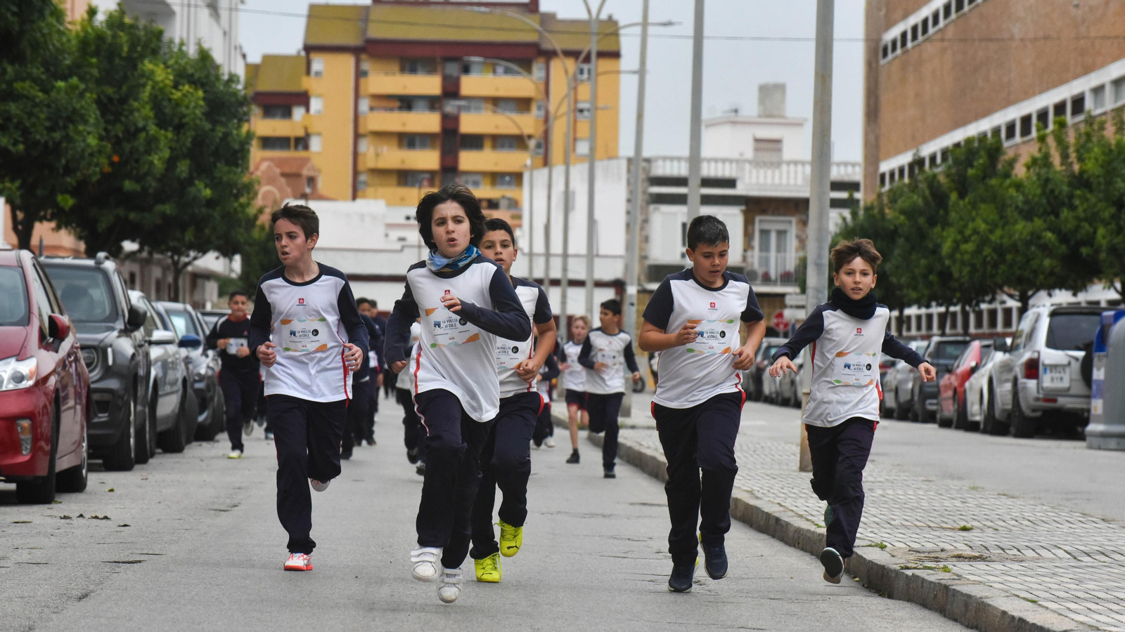Fotos de la carrera contra la leucemia del Colegio Salesianos de La Línea