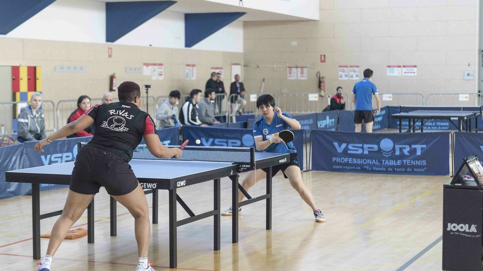 Imagen del duelo del Híspalis ante el Rivas de la última jornada.