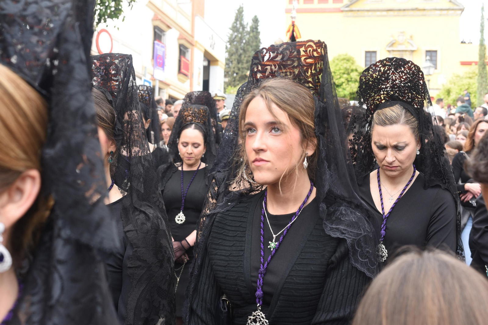 La procesión del Caído en este Jueves Santo de Córdoba, en imágenes