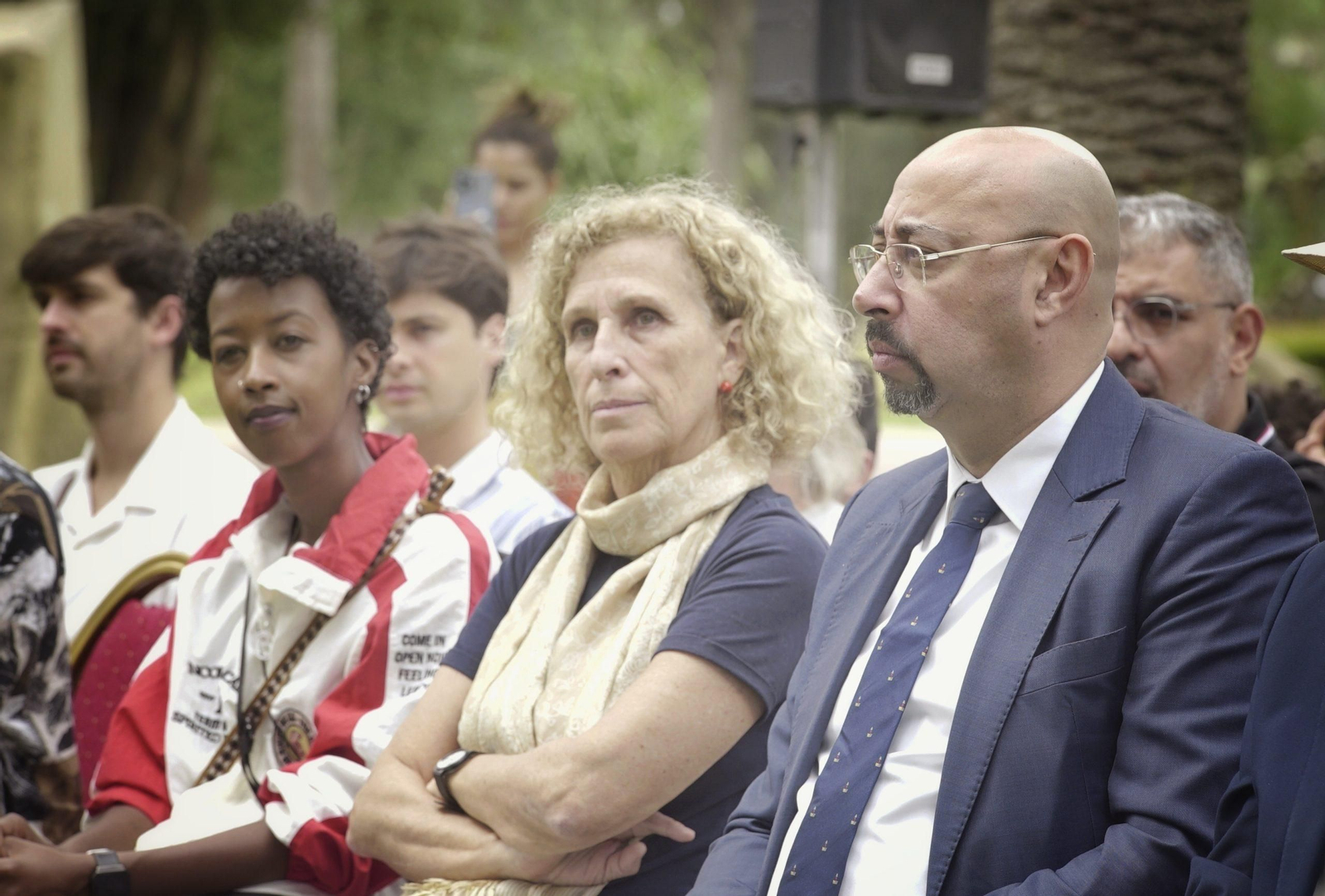 Mane Cisneros, en el centro de la fotografía, en una de las presentaciones del festival celebradas en Marruecos