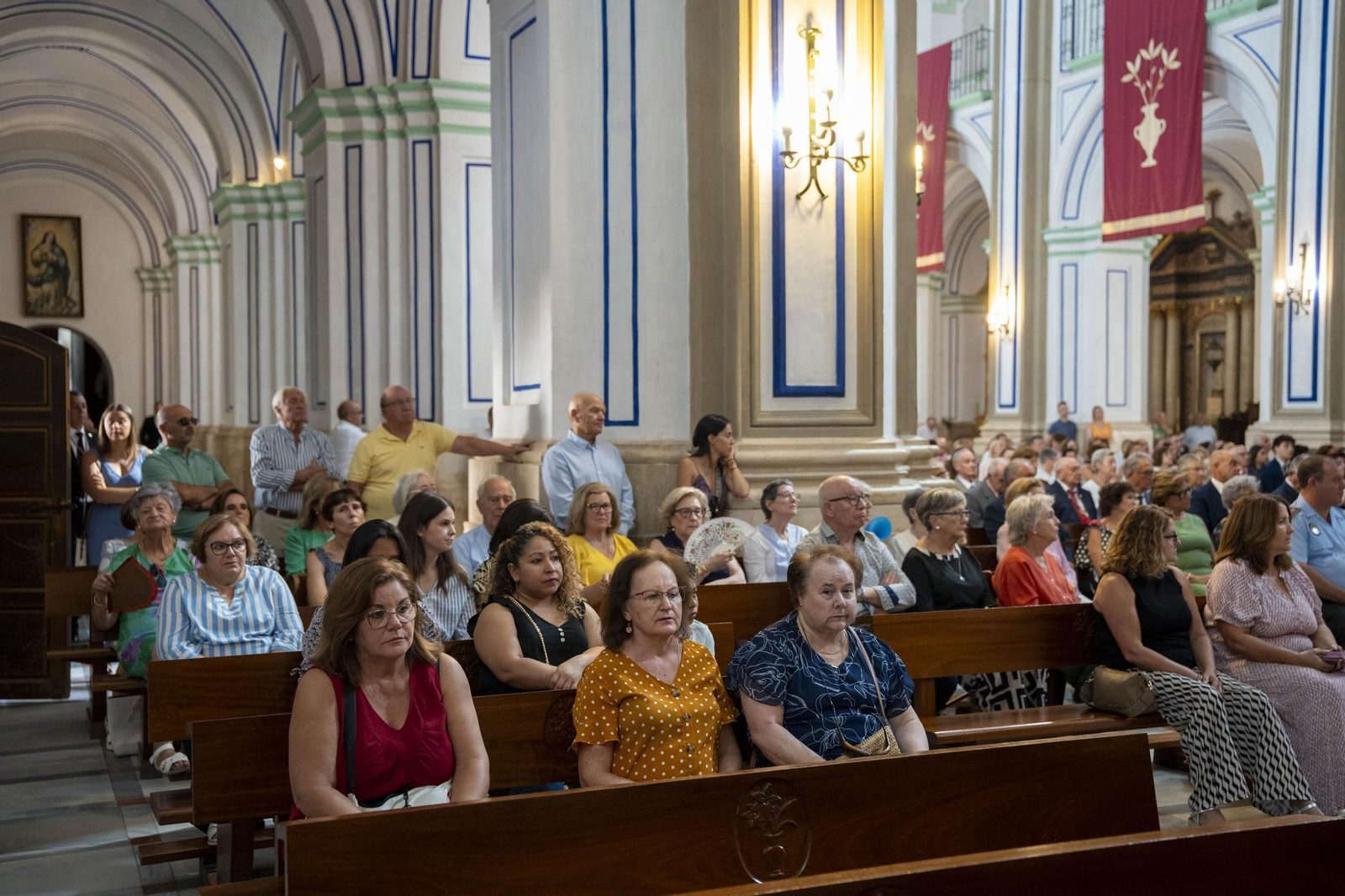 Eucaristía y procesión de Exaltación de la Cruz en la localidad de Vélez-Rubio