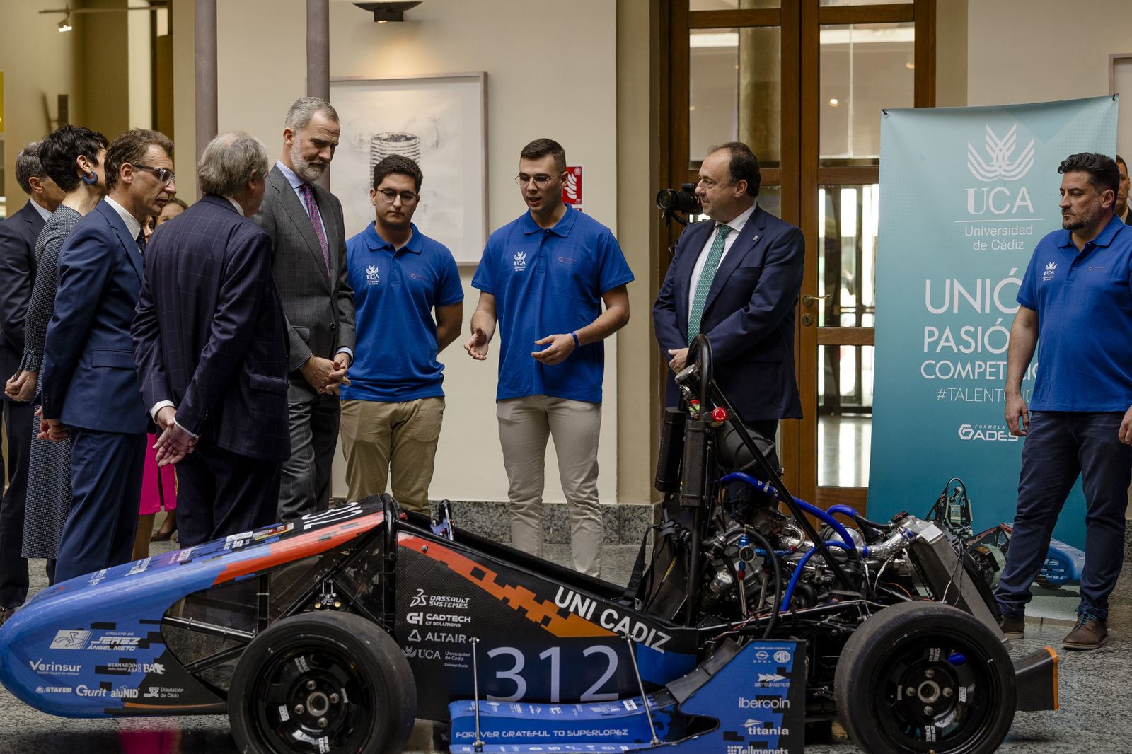 El rey Felipe VI visita Cádiz con motivo de la entrega del Premio Princesa de Girona Social 2024.
