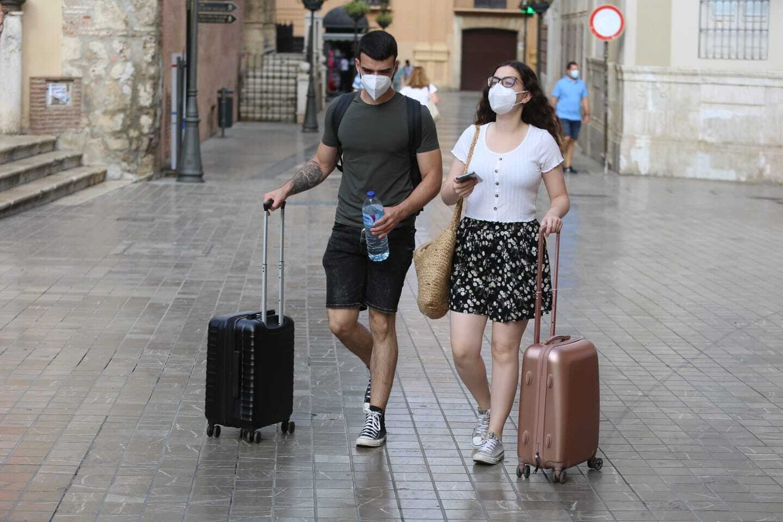 Dos turistas en Málaga