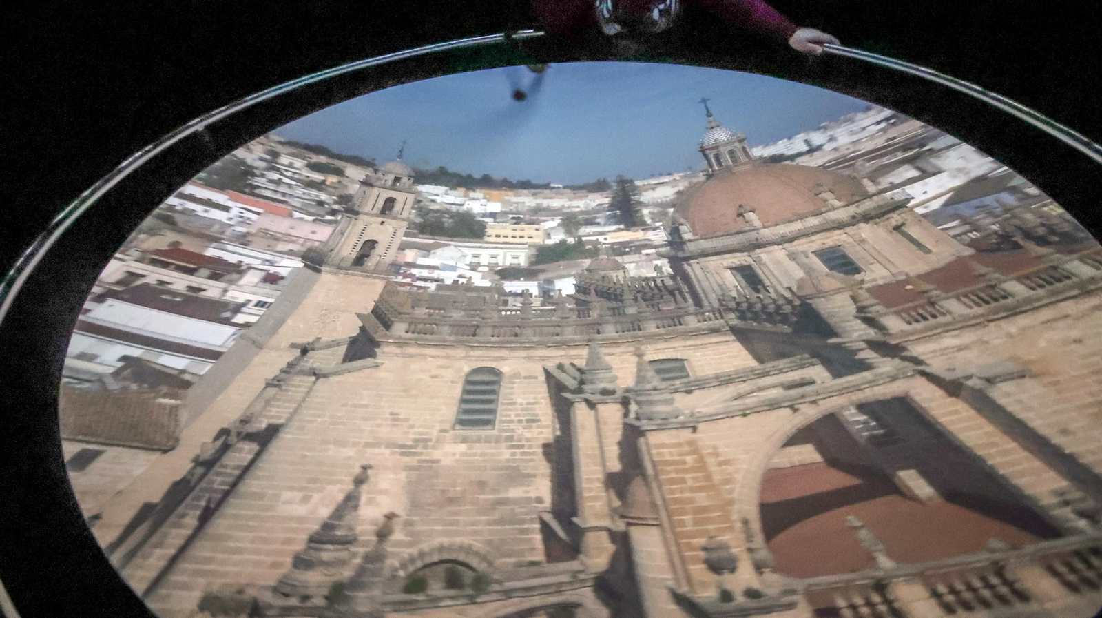 Así es por dentro la Cámara Oscura de Jerez