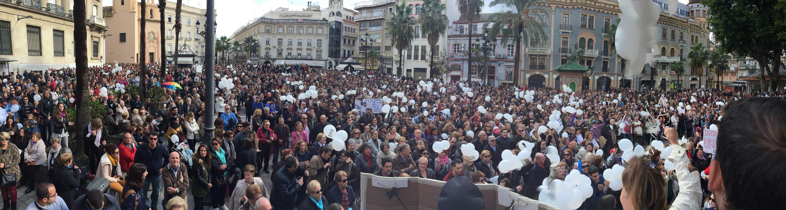Huelva se echa a la calle por una atención sanitaria digna