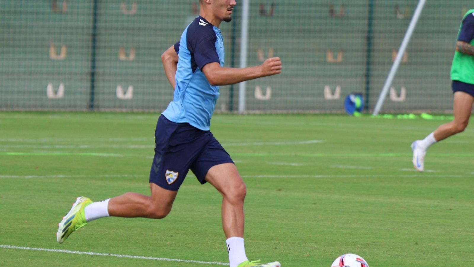 El Málaga CF prueba la Ciudad Deportiva de Arraijanal
