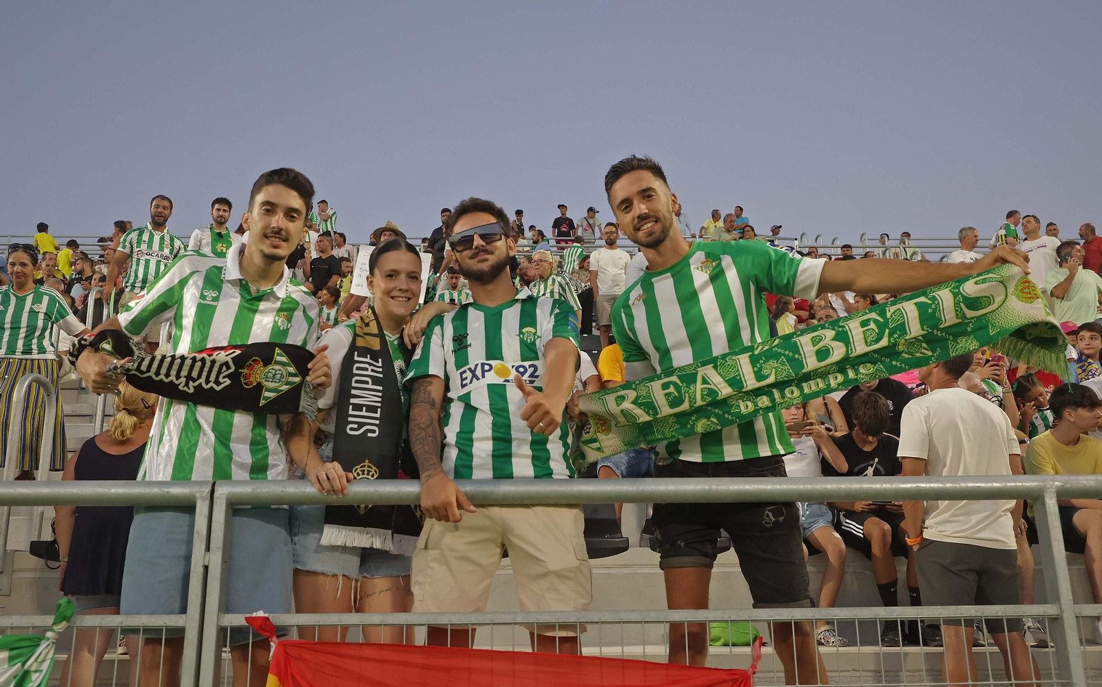 Búscate durante el Betis - Cádiz