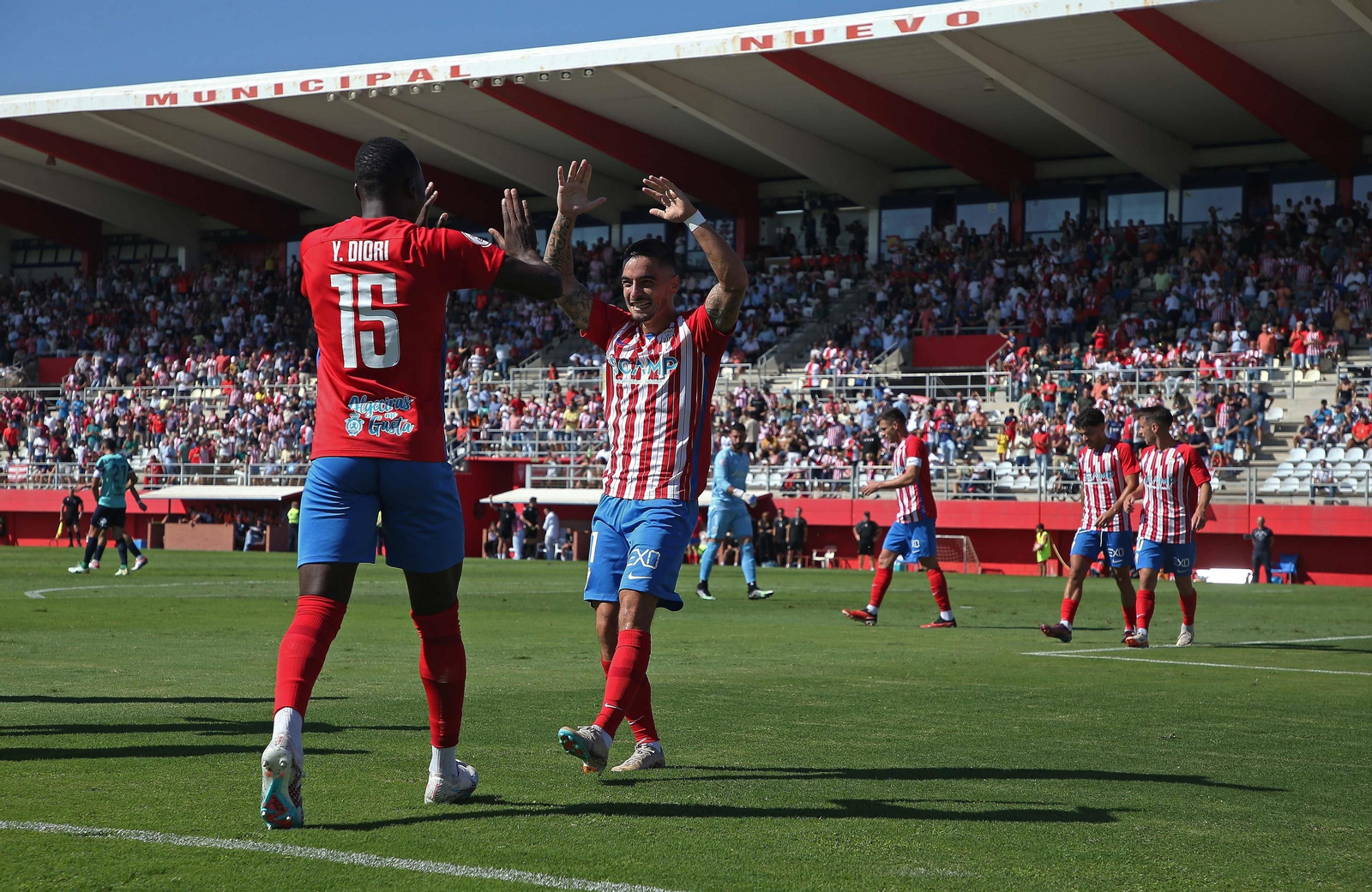 Yac Diorí celebra su gol al Sanluqueño en el Nuevo Mirador. Yac Diorí celebra su gol al Sanluqueño en el Nuevo Mirador.