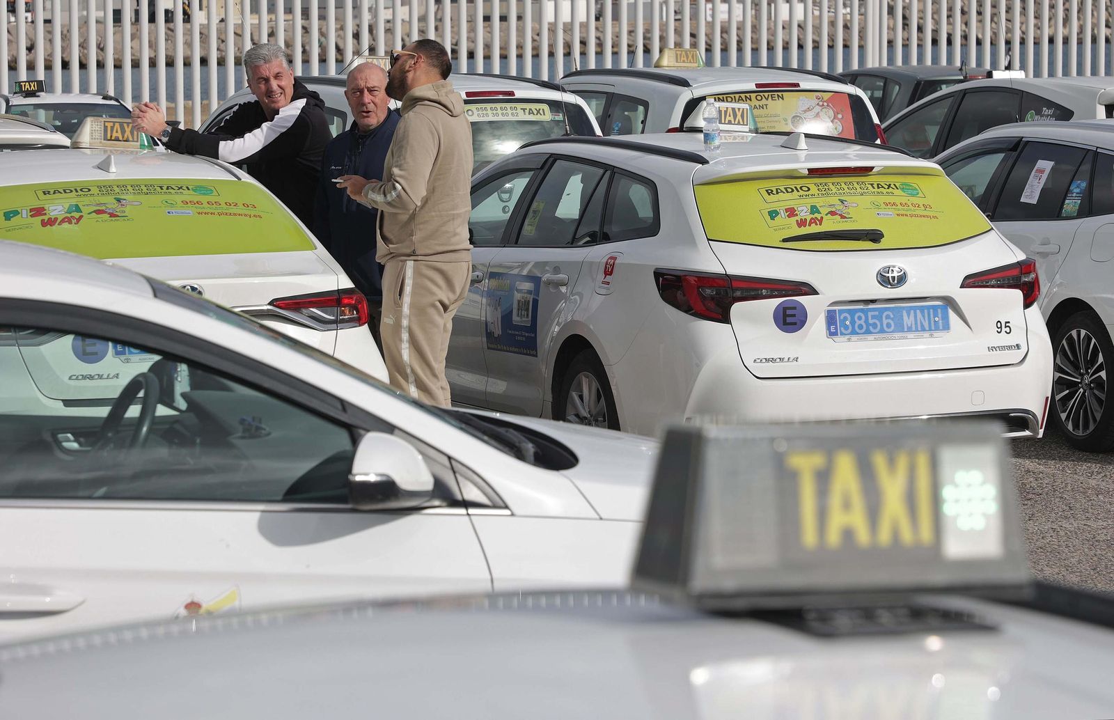 Fotos de las protestas de los taxistas en Algeciras