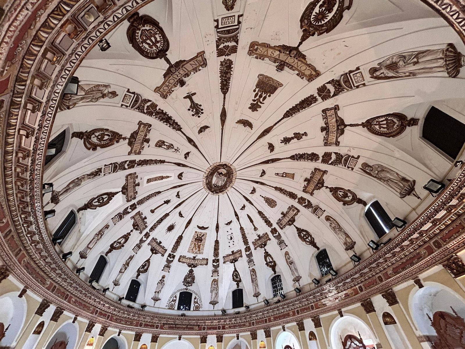 La impresionante cúpula de San Hermenegildo